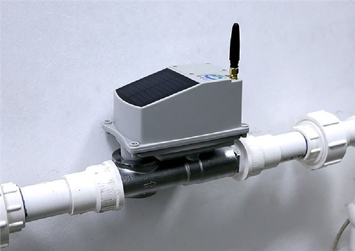 Lora Tap Timer movido a energia solar para jardim islâmico